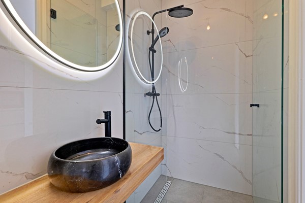 Tweede Kostverlorenkade 155 H-17.JPG